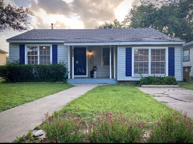 property at 1517 S Harrison St