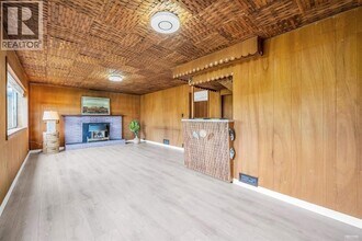 8620 Camden Crescent in Richmond, BC - Building Photo - Building Photo
