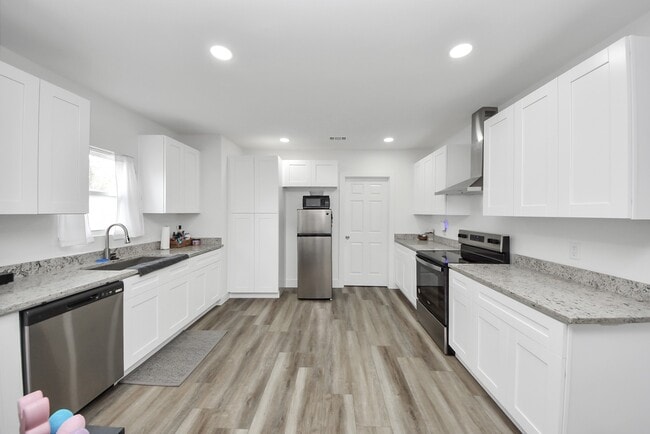 property at 3029 Beulah St