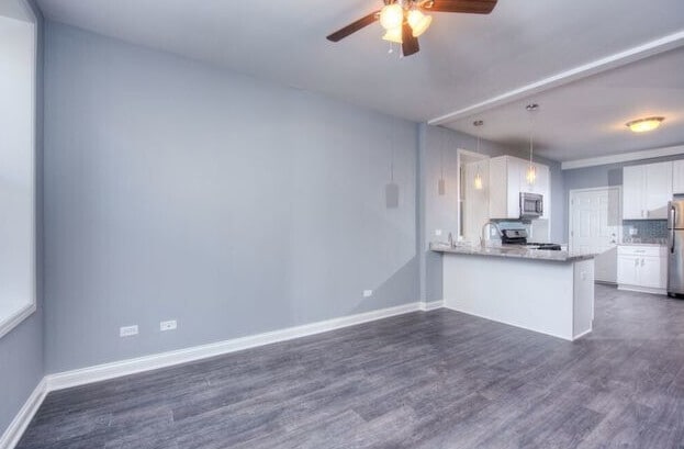 1302 N Greenview Ave, Unit 2R