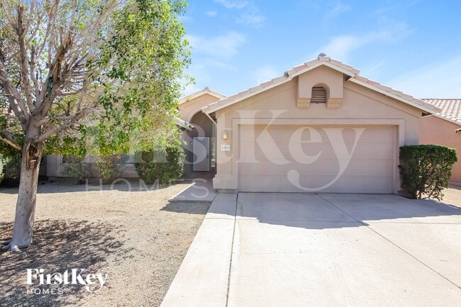 property at 5905 W Blackhawk Dr