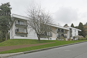 Royal Terrace Apartments in New Westminster, BC - Building Photo - Building Photo