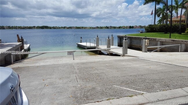 14640 SW 132nd Ct in Miami, FL - Building Photo - Building Photo