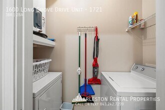 1600 Long Grove Dr in Mount Pleasant, SC - Foto de edificio - Building Photo