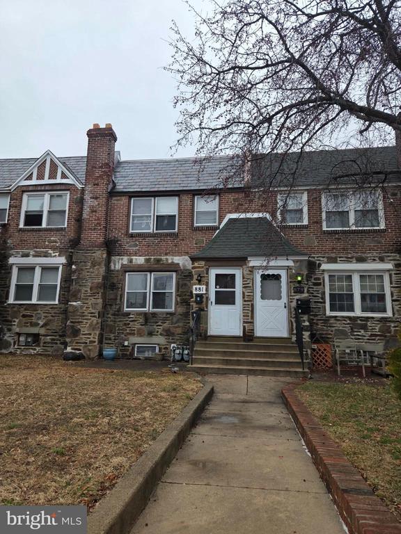 property at 881 Windermere Ave