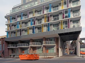 Life Condos in Toronto, ON - Building Photo - Building Photo