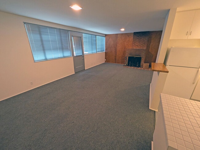 648 Kelton Ave, Unit 648 in Los Angeles, CA - Foto de edificio - Building Photo