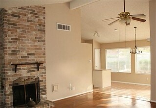 2403 Chimneystone Cir in Sugar Land, TX - Building Photo - Building Photo