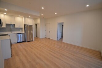 521 Massachusetts Ave, Unit 5 in Boston, MA - Foto de edificio - Building Photo