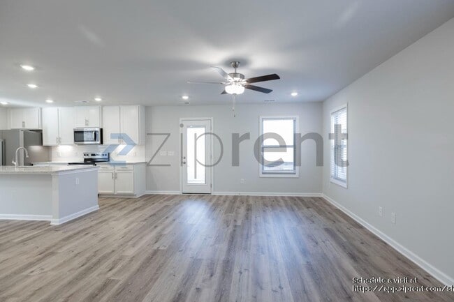 property at 27935 Chalmers Cir