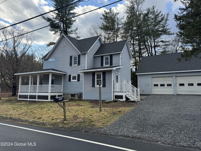 196 Font Grove Rd in Slingerlands, NY - Building Photo - Building Photo