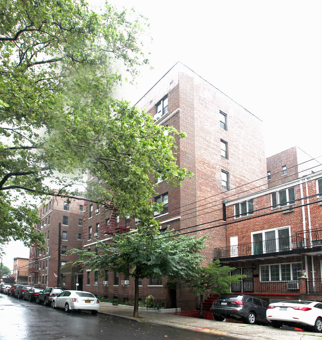 1561 East 13th Street in Brooklyn, NY - Building Photo - Building Photo