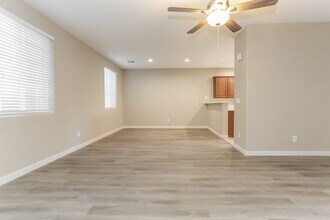 9937 Fountain Walk Ave, Unit 250 in Las Vegas, NV - Building Photo - Building Photo