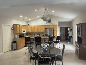 350 N Fernleaf Ave in Sebring, FL - Foto de edificio - Building Photo
