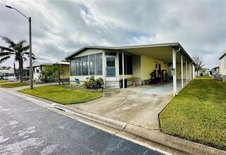 5200-5228 28th St S in St. Petersburg, FL - Building Photo - Building Photo