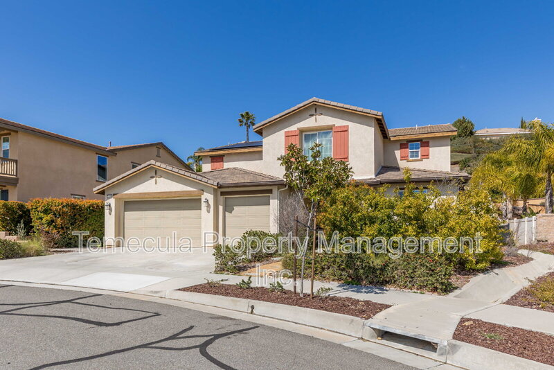 33356 Kilroy Rd in Temecula, CA - Building Photo