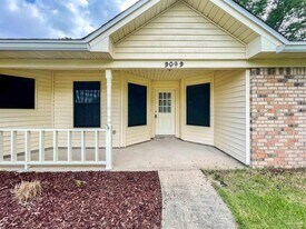 9049 Bluebay Ln in Pensacola, FL - Building Photo