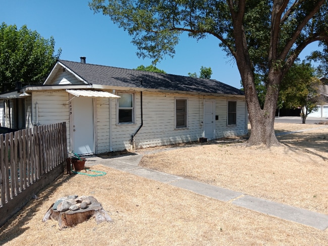 1459 S St in Newman, CA - Building Photo - Building Photo
