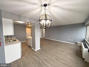 903 Barclay Towers in Cherry Hill Township, NJ - Building Photo - Building Photo