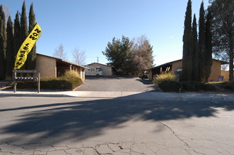 Desert Bell Apartments in Apple Valley, CA - Building Photo - Building Photo