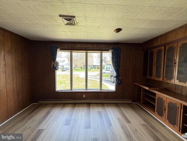 property at 45 Meribrook Cir