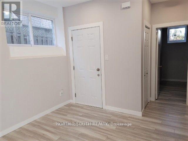 29 Gore Dr in Barrie, ON - Building Photo