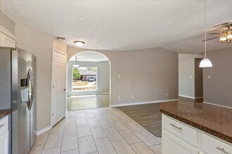 6815 SW Fenwick Ave in Lawton, OK - Building Photo - Building Photo