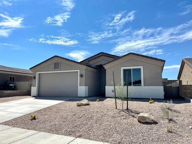 3350 Cherri Ave in Kingman, AZ - Building Photo - Building Photo