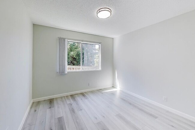 671 Vernon St in Oakland, CA - Building Photo - Building Photo