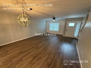 211 Swallow Dr in Elkton, VA - Building Photo - Building Photo