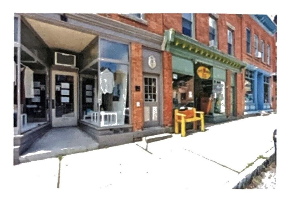 457 Main St-Unit -Apt 2 in Beacon, NY - Building Photo
