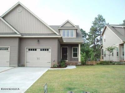 128 Cypress Cir in Southern Pines, NC - Foto de edificio