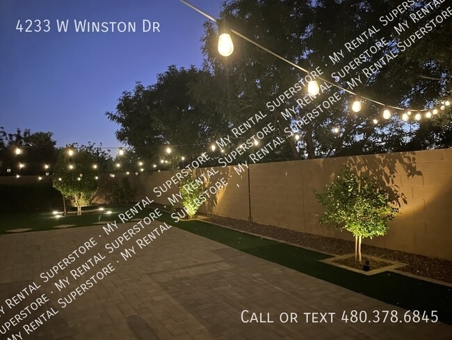 4233 W Winston Dr in Phoenix, AZ - Foto de edificio - Building Photo