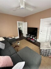 29 Prospect St in Bristol, RI - Building Photo - Building Photo