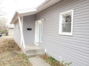 1334 S Airwood Ave in Springfield, MO - Building Photo - Building Photo