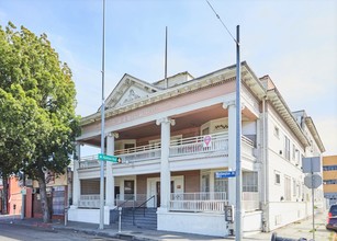 The Hirsh Apartments in Los Angeles, CA - Building Photo - Building Photo