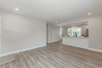 1719 Crystal Ct in Evansville, IN - Building Photo - Building Photo