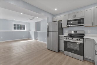 160 Chatham St in Providence, RI - Building Photo - Building Photo