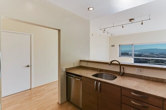 1 Mandalay Pl in South San Francisco, CA - Building Photo - Building Photo
