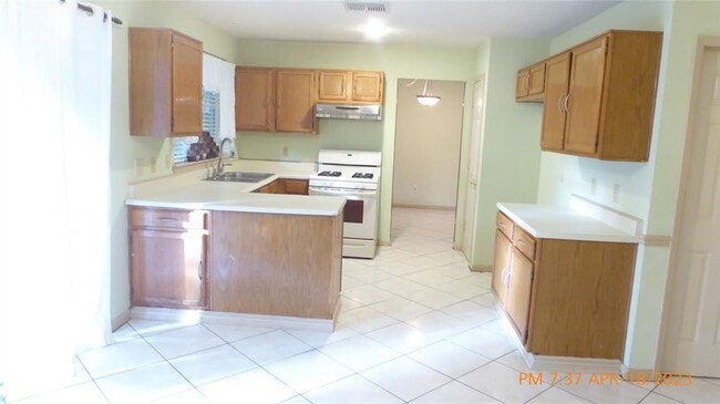 9402 Towerstone Dr in Spring, TX - Building Photo - Building Photo