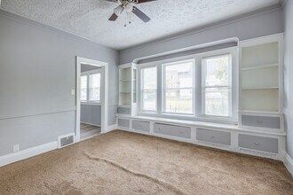 438 E 152nd St in Cleveland, OH - Building Photo - Building Photo