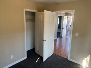 2218 Naomi Ave, Unit 1 in Los Angeles, CA - Building Photo - Building Photo