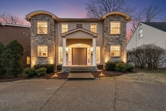 2615A Belcourt Ave in Nashville, TN - Foto de edificio - Building Photo