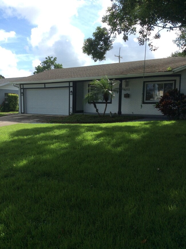 1401 Silverstone Ave in Orlando, FL - Building Photo - Building Photo