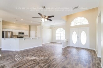 4924 Canterbury Dr in Land O Lakes, FL - Foto de edificio - Building Photo