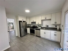 70 Summer E in Williamsburg, VA - Building Photo