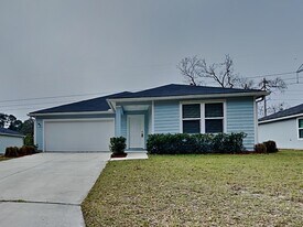 8730 Kaye Ln in Jacksonville, FL - Building Photo