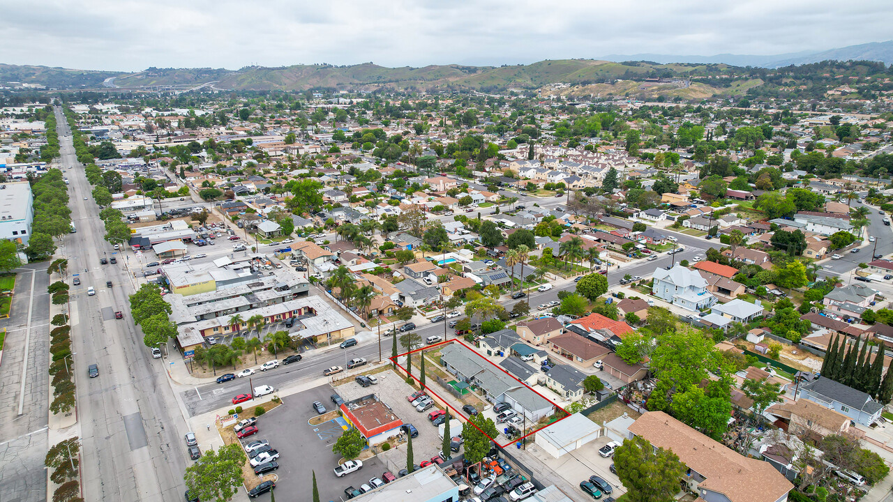 550 N Currier St in Pomona, CA - Building Photo