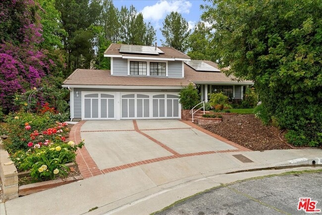 property at 6911 Sunset Ridge Ct