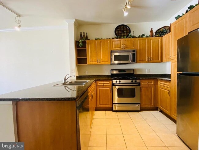 property at 12949 Centre Park Cir